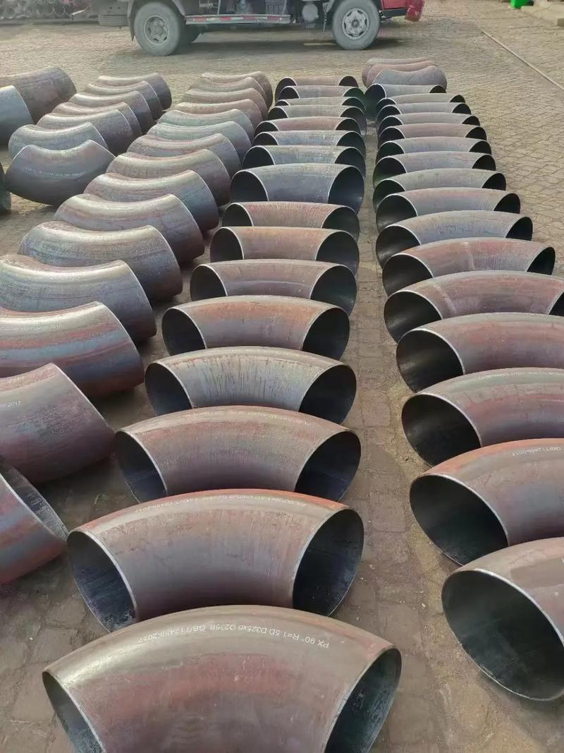 郑州高压弯头厂家批发 节约空间与法兰应用的完美结合